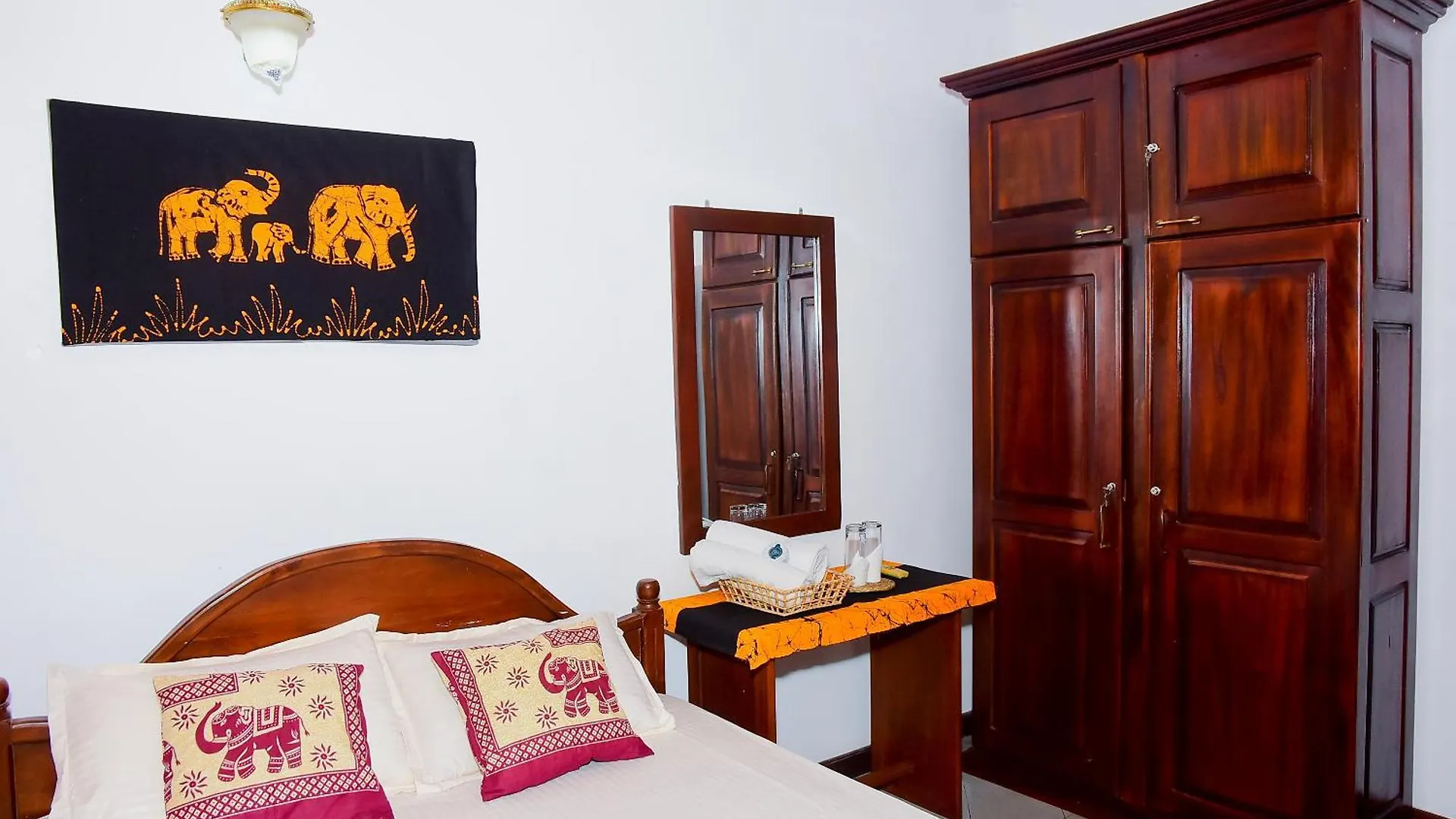 Silva'S Residence Negombo Guest house